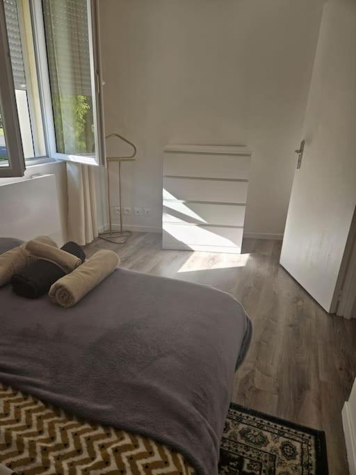Beautiful F2 Apartment 5 Stops By Train From Paris Moret-sur-Loing Exterior foto