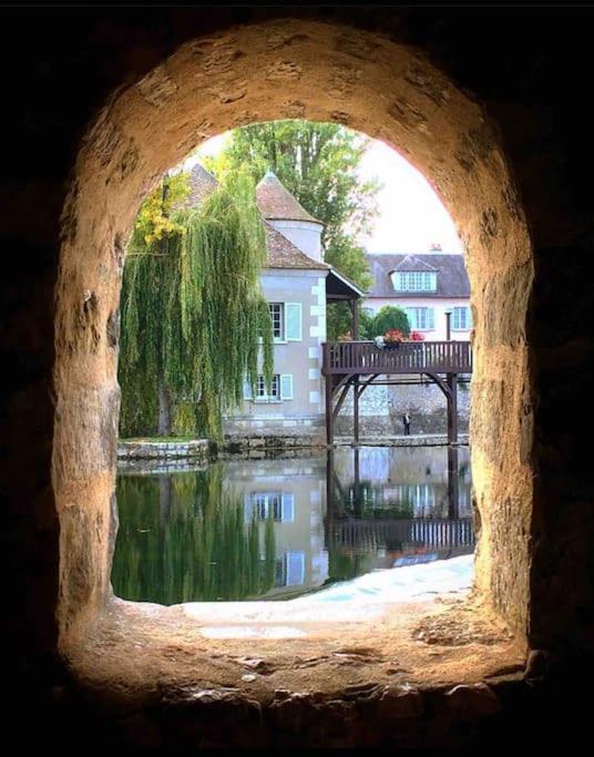 Beautiful F2 Apartment 5 Stops By Train From Paris Moret-sur-Loing Exterior foto